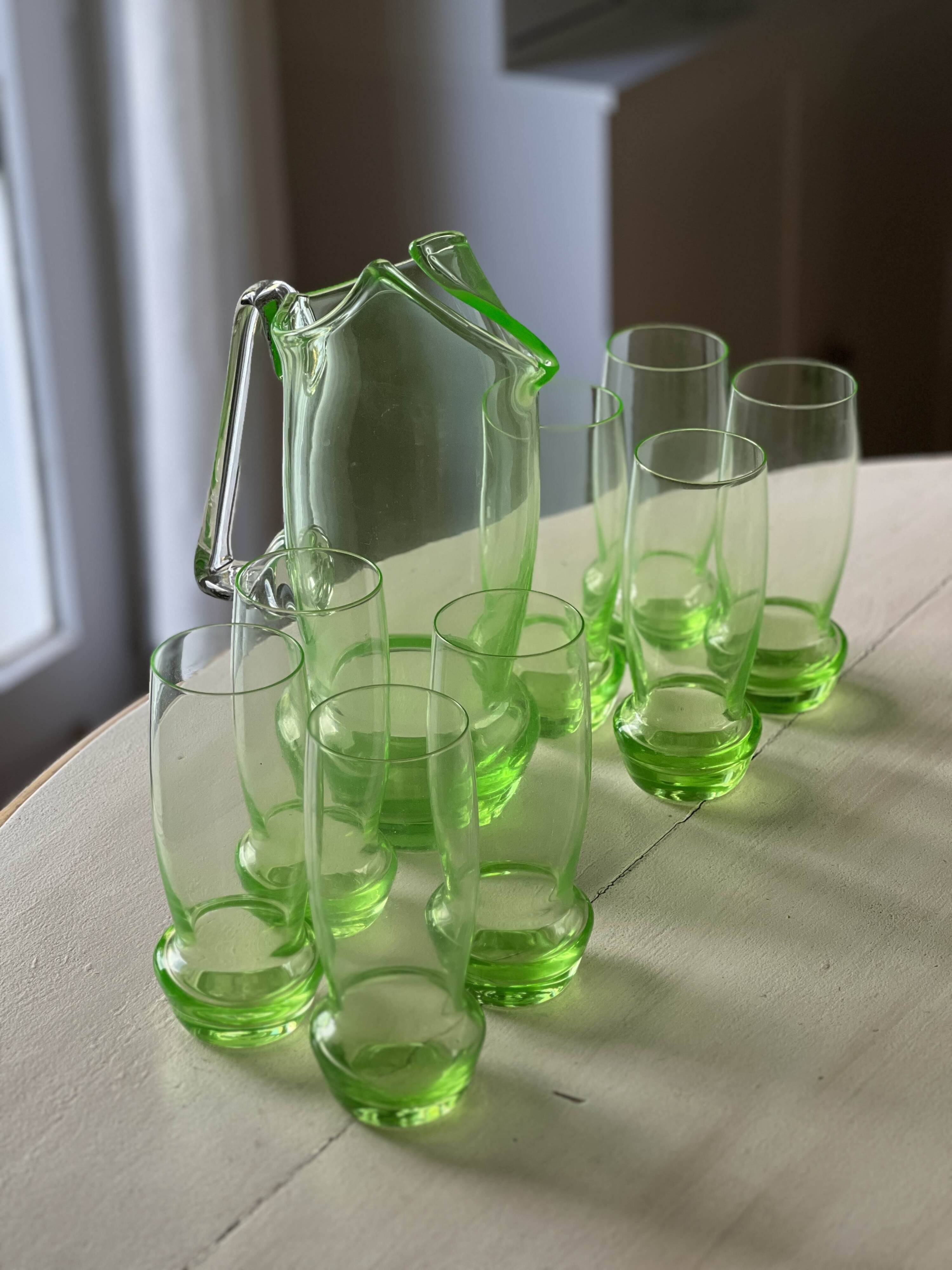 9-piece orangeade service in uraline/uranium