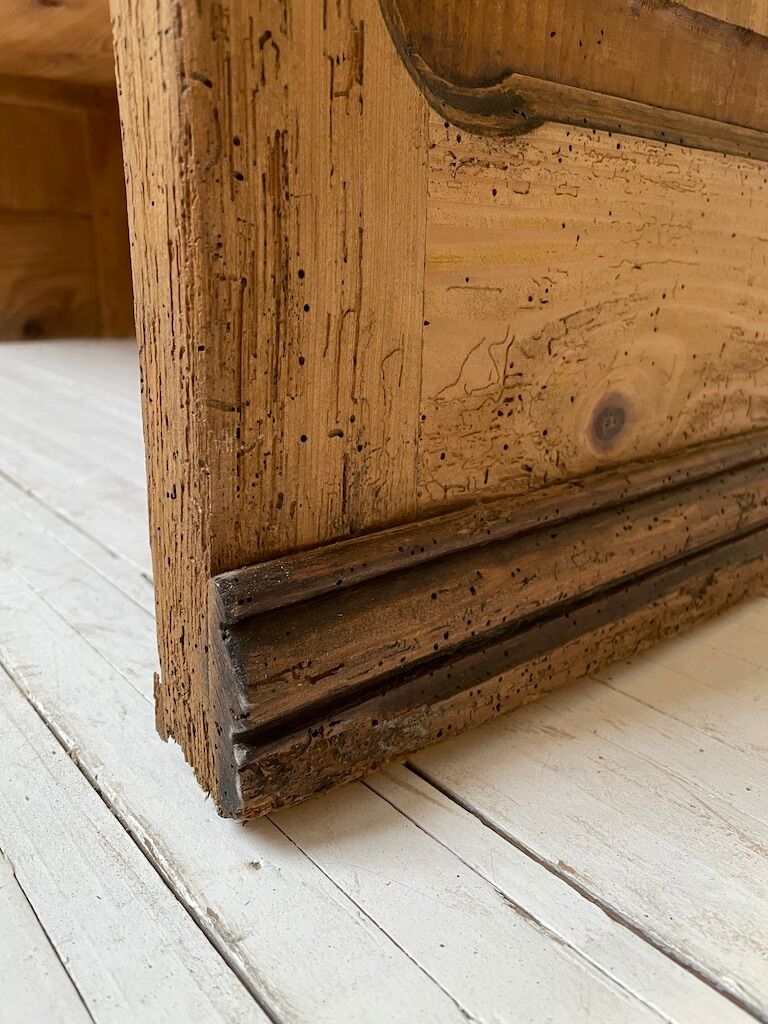 Pine shopping counter