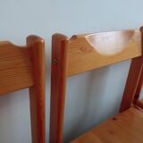 Serie de 6 chaises en pin 1980