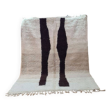 Moroccan Berber Wool Rug - Minimalist Design with Black Lines