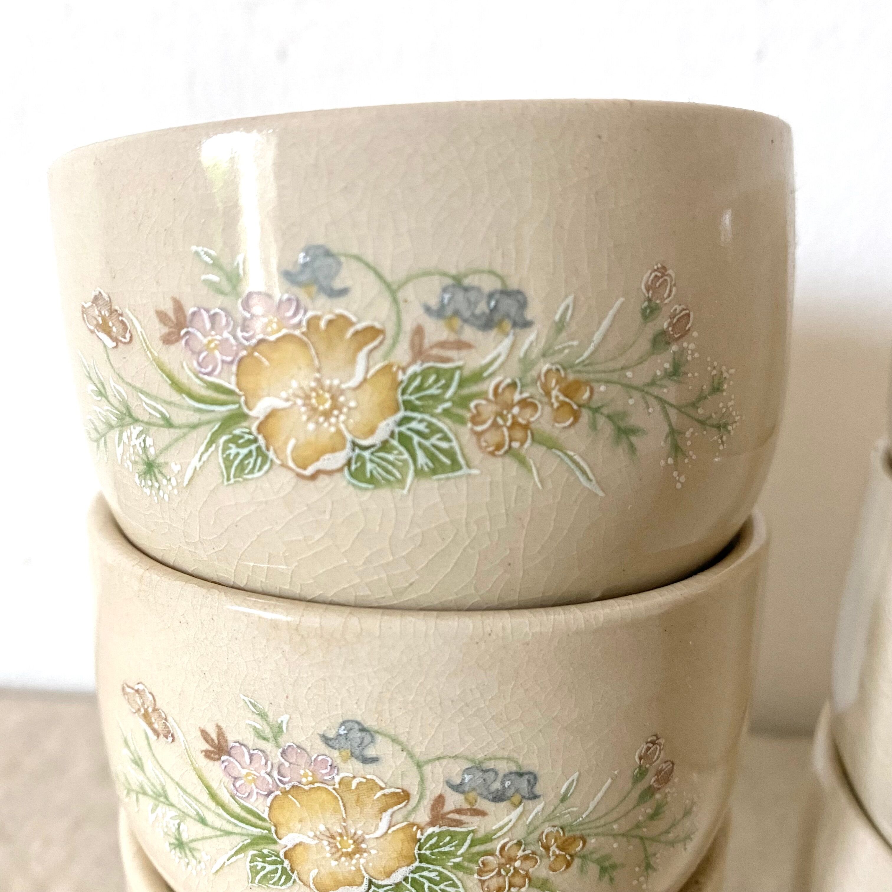 80s flowery tea bowls
