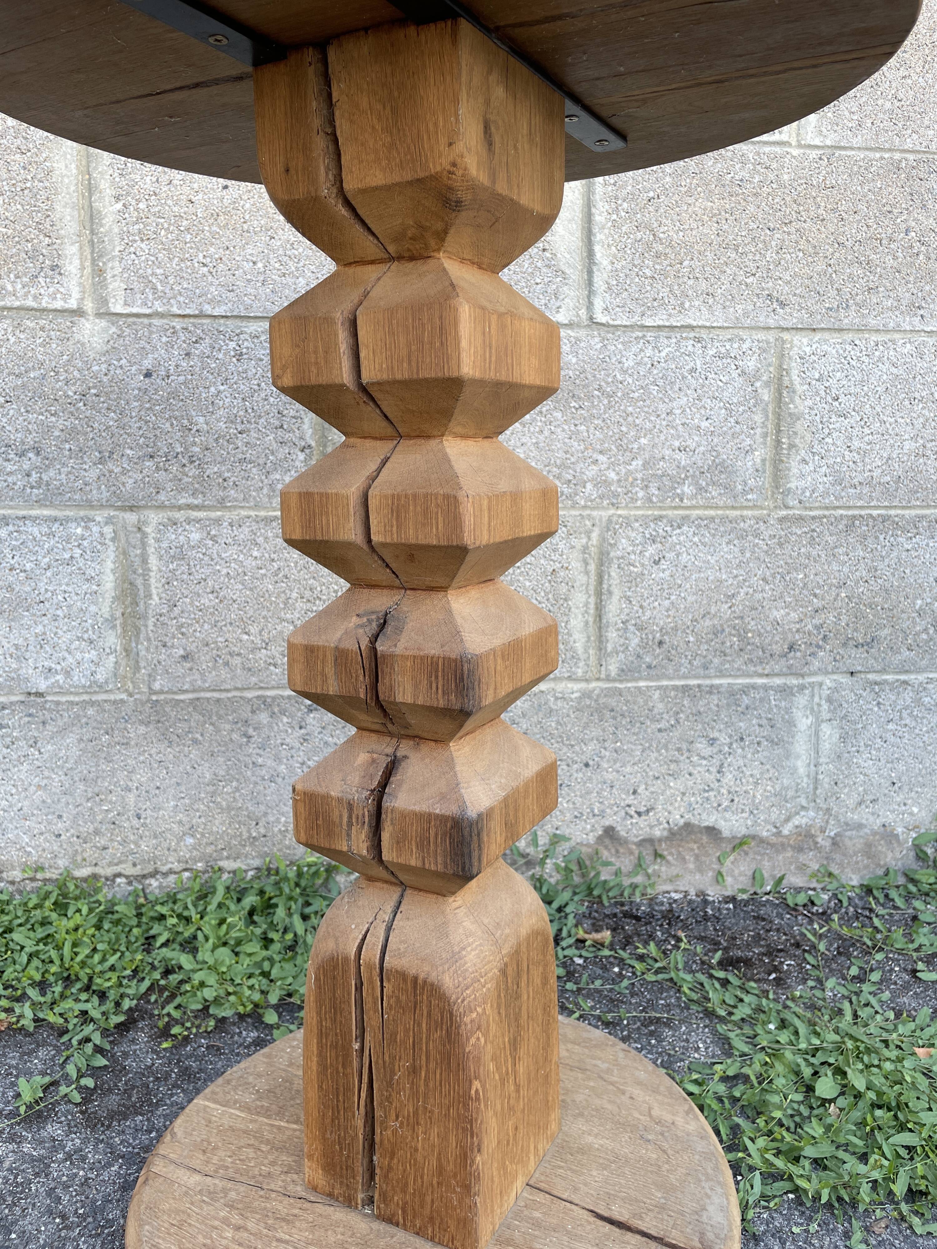 Table de bistrot en bois brut