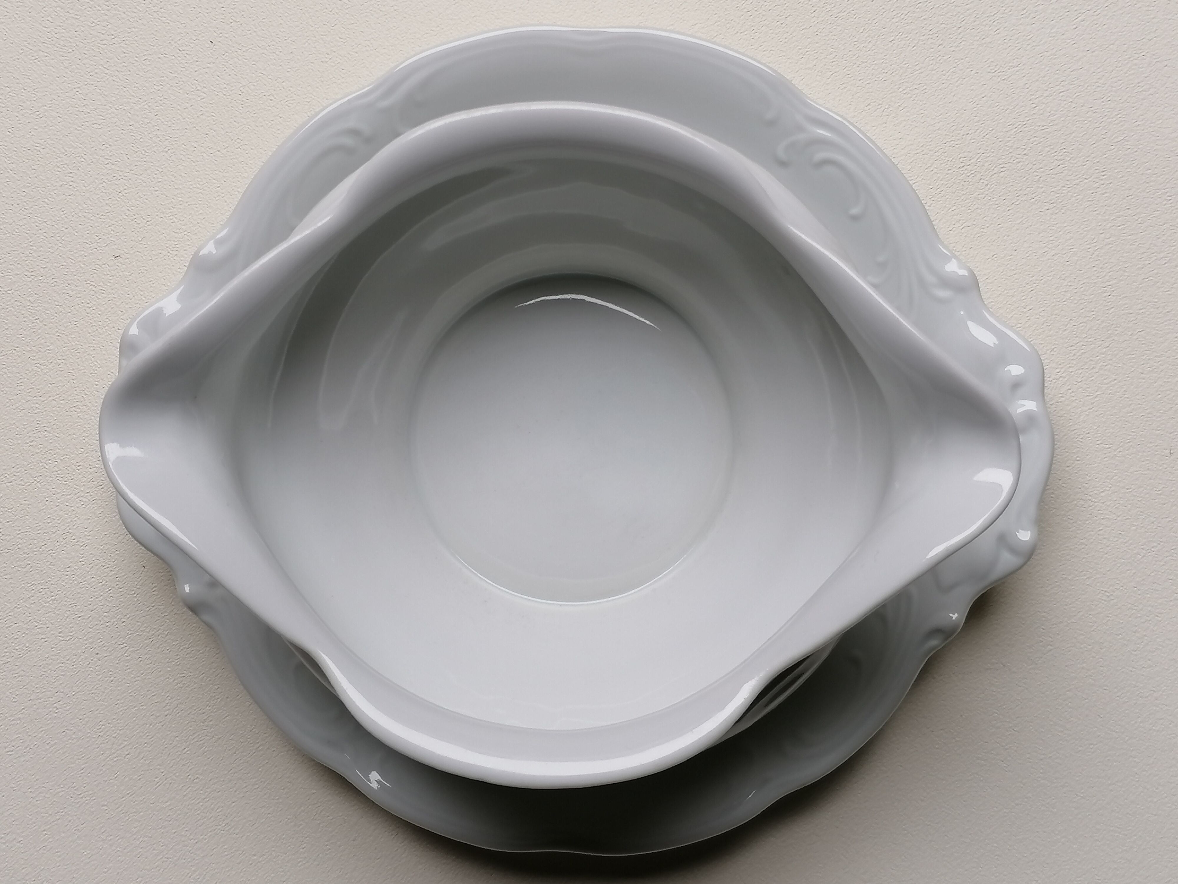 Old porcelain saucière