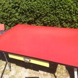 Formica table with 4 chairs and 2 stools from the 60s