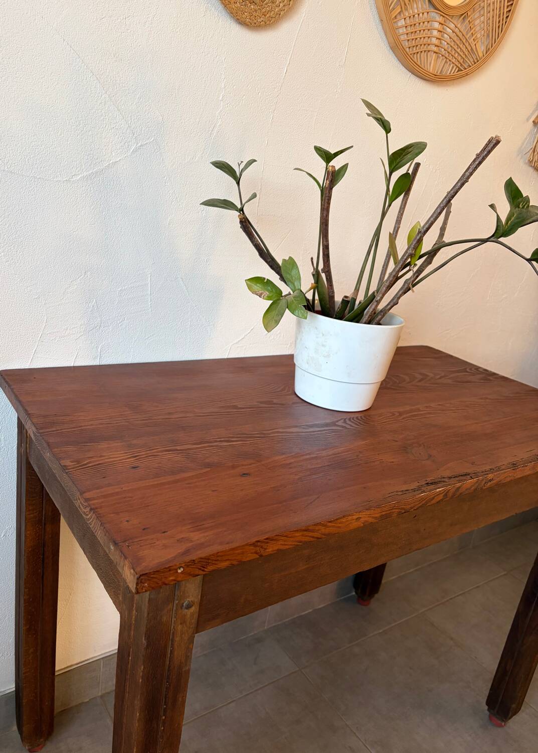 Charming vintage farmhouse table (small size)