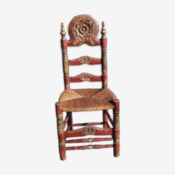 Polychrome throne
