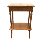 Travailleuse en noyer et placage de noyer Meuble d'appoint XX siècle