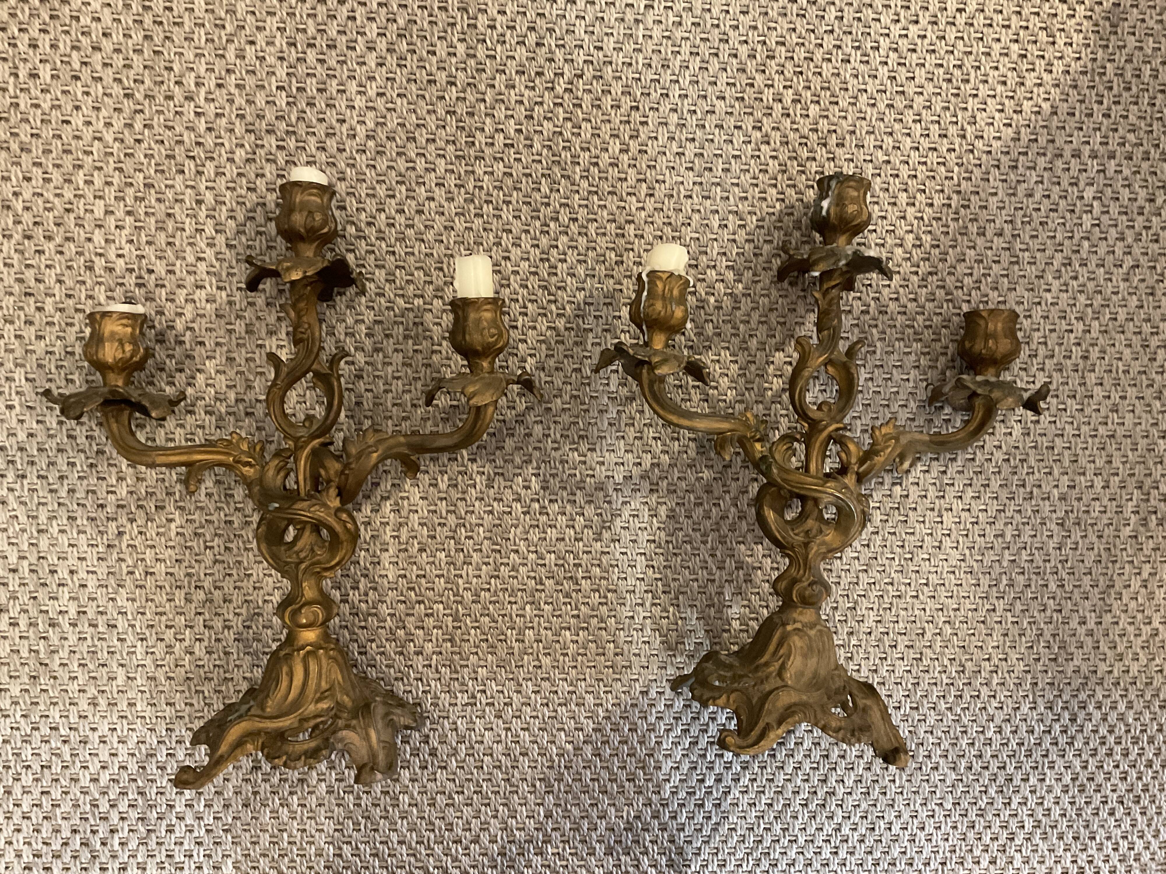 Pair of 3-branch candlesticks. Bronze