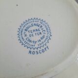 Assiettes creuses anciennes dépareillées en faïence terre de fer accompagnées d'une soupière