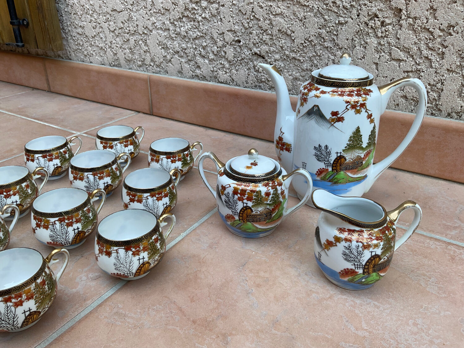 Hayasi Kutani tea set