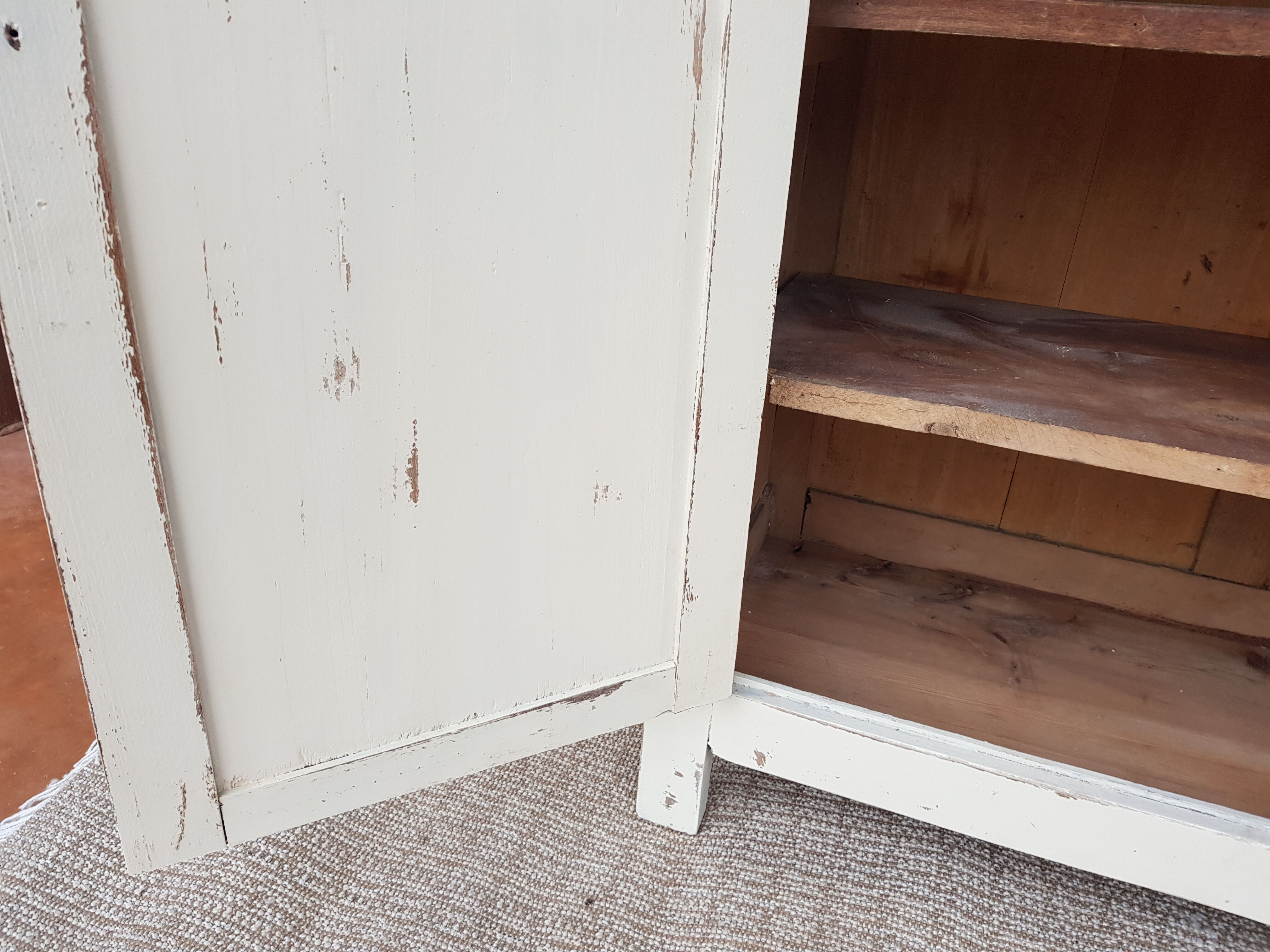 Old vintage kitchen buffet 30/40