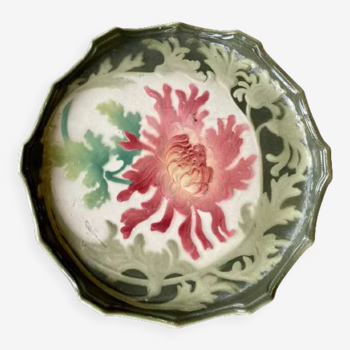 Vintage slip dish chrysanthemum Saint Clement
