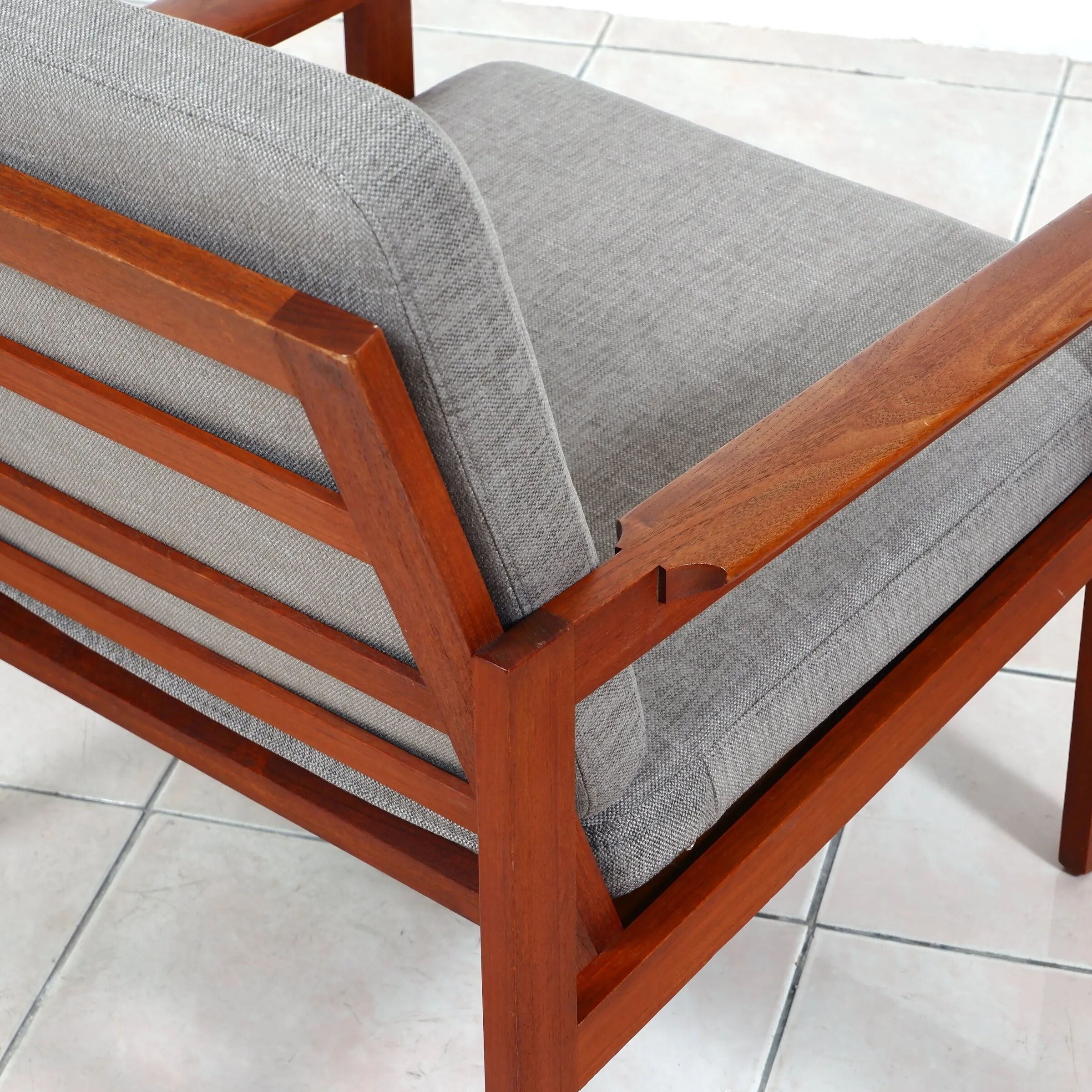 2 fauteuils "Capella" par Illum Wikkelsø pour Niels Eilersen