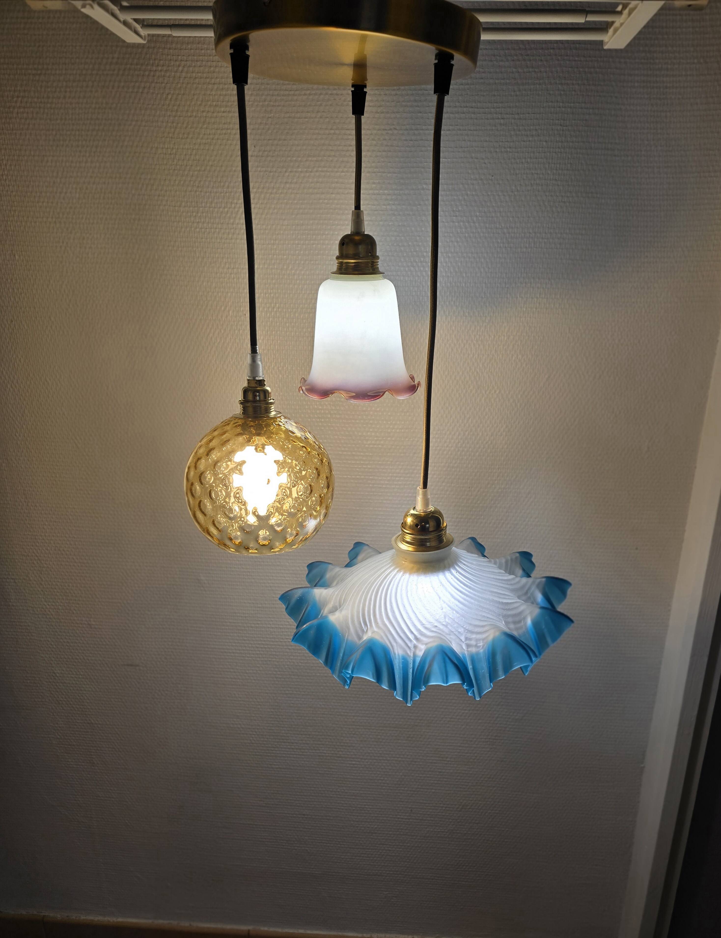 Suspension 3 globes en verre et 3 couleurs