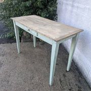 Table, bureau, console