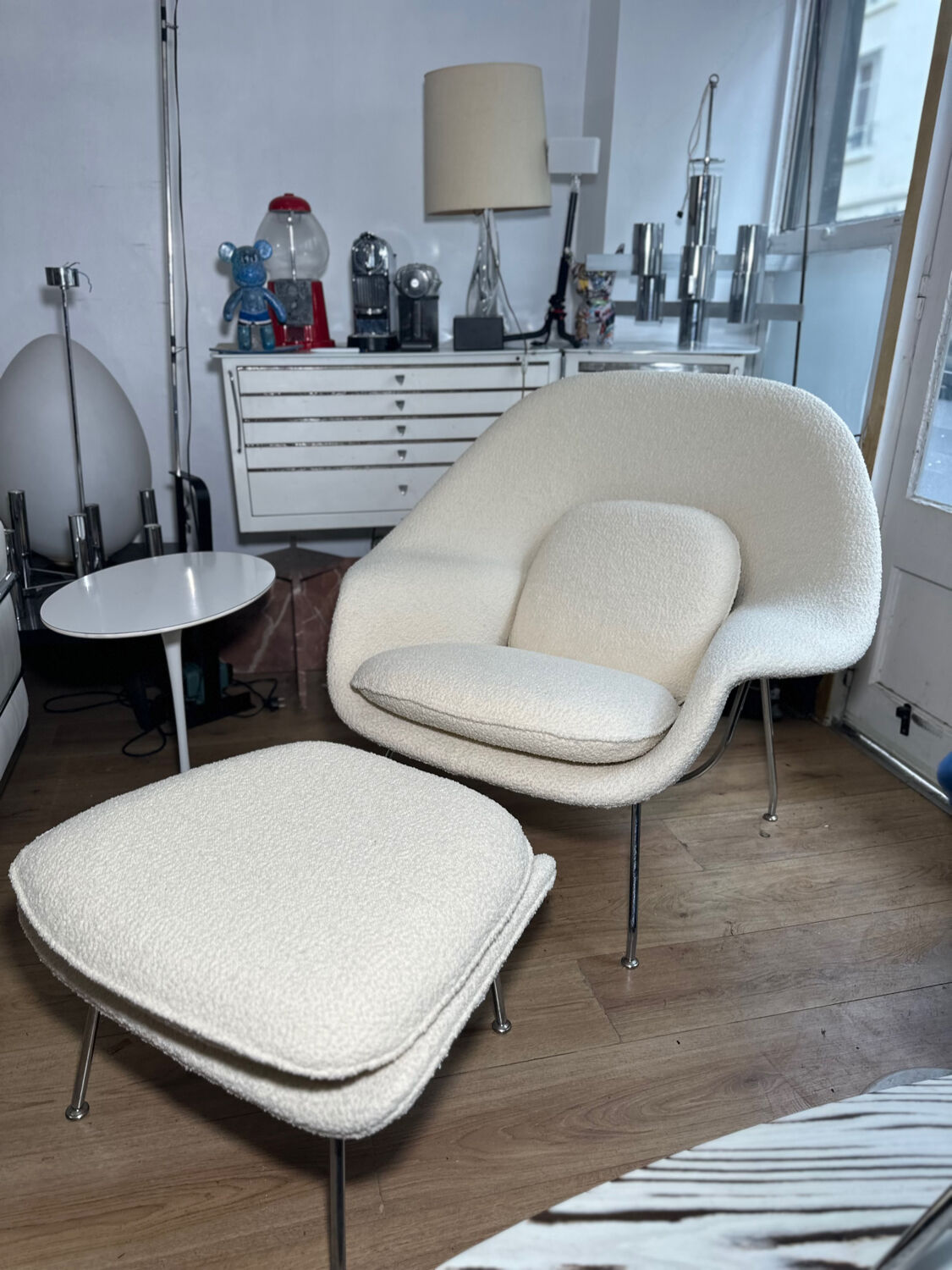 Womb Chair and Ottoman Eero Saarinen for Knoll
