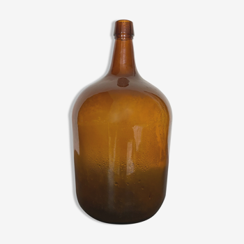 Demijohn amber