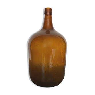 Demijohn amber