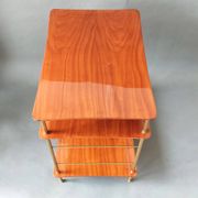 Table à trois plateaux en acajou massif et laiton doré 1950.