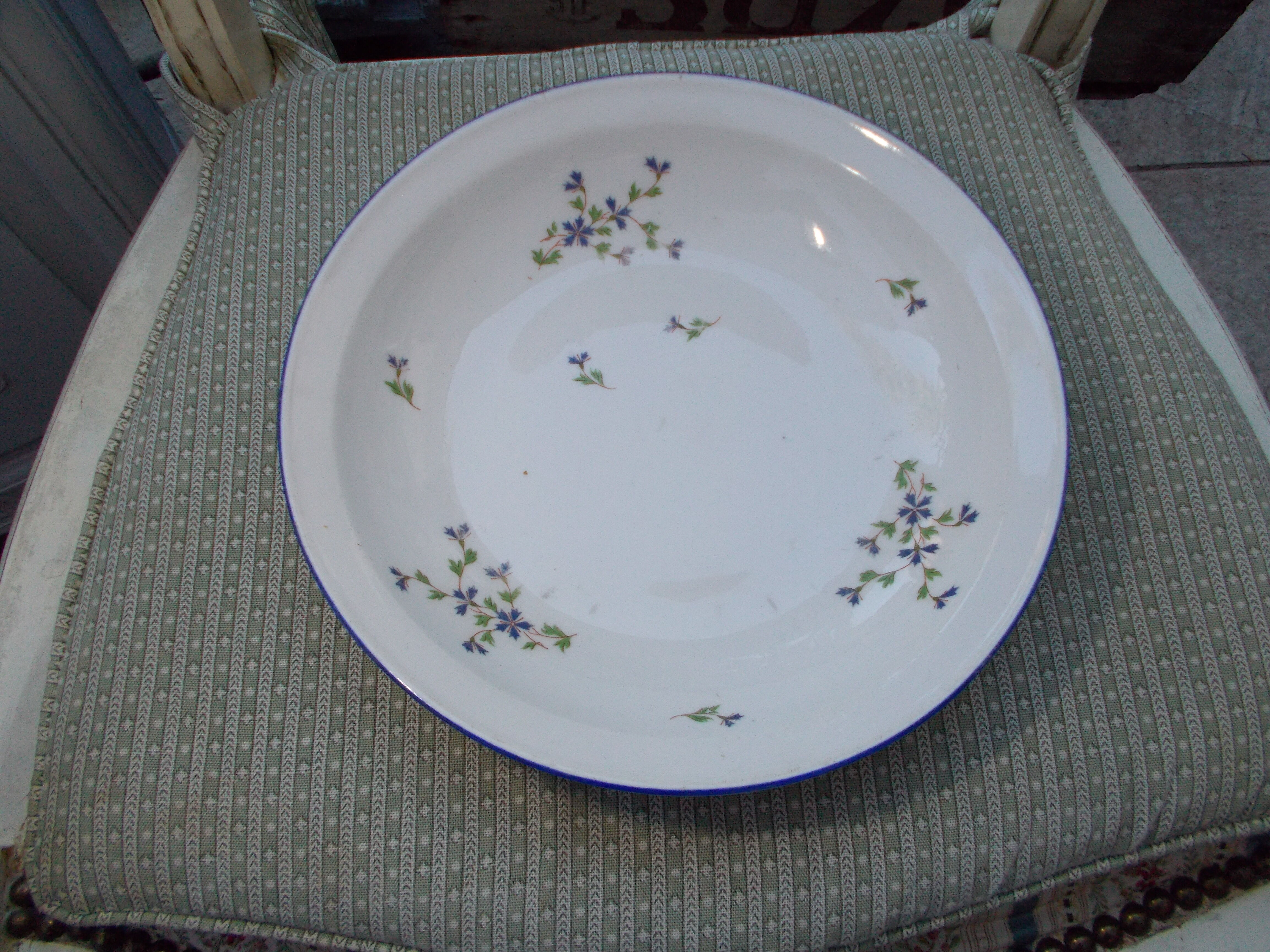 6 round dishes old porcelain decoration with barbels