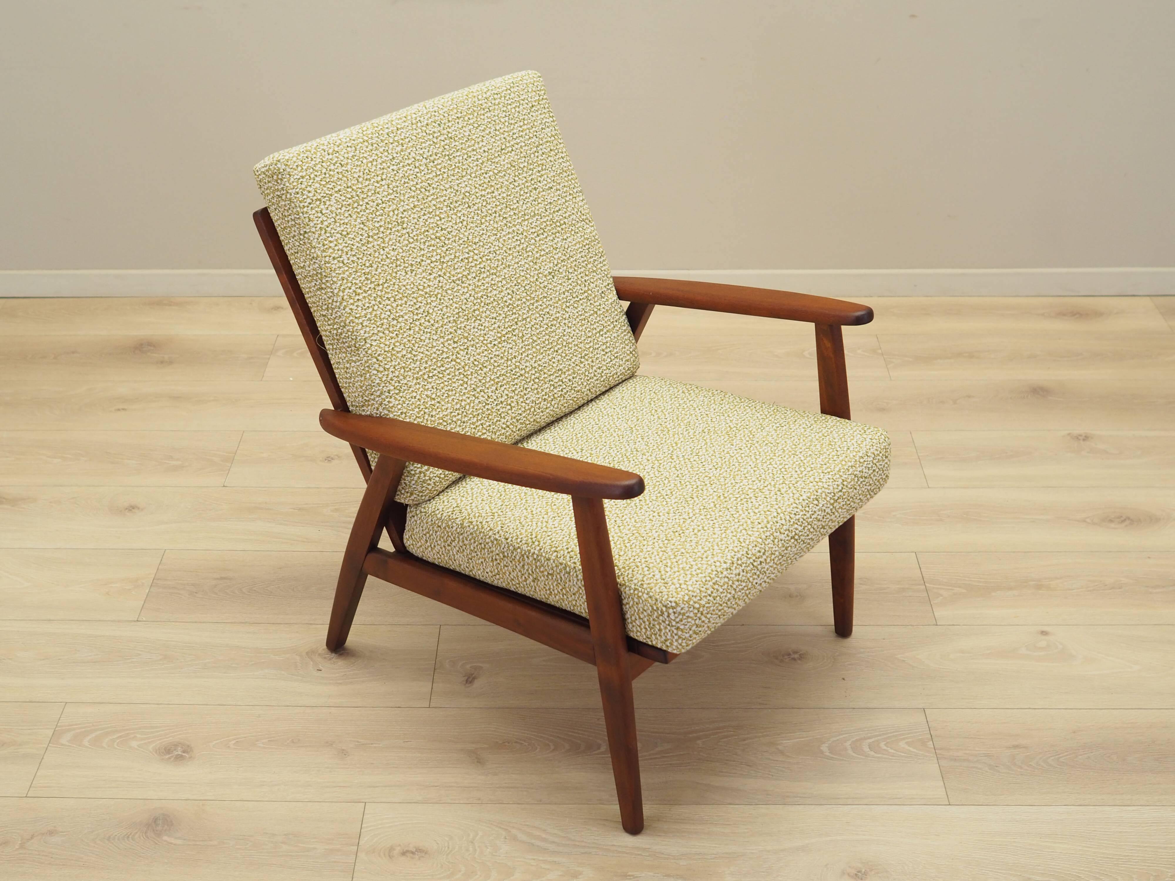 Fauteuil en teck, design danois, années 1970, production : Danemark