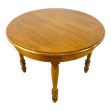 Round table in solid wood