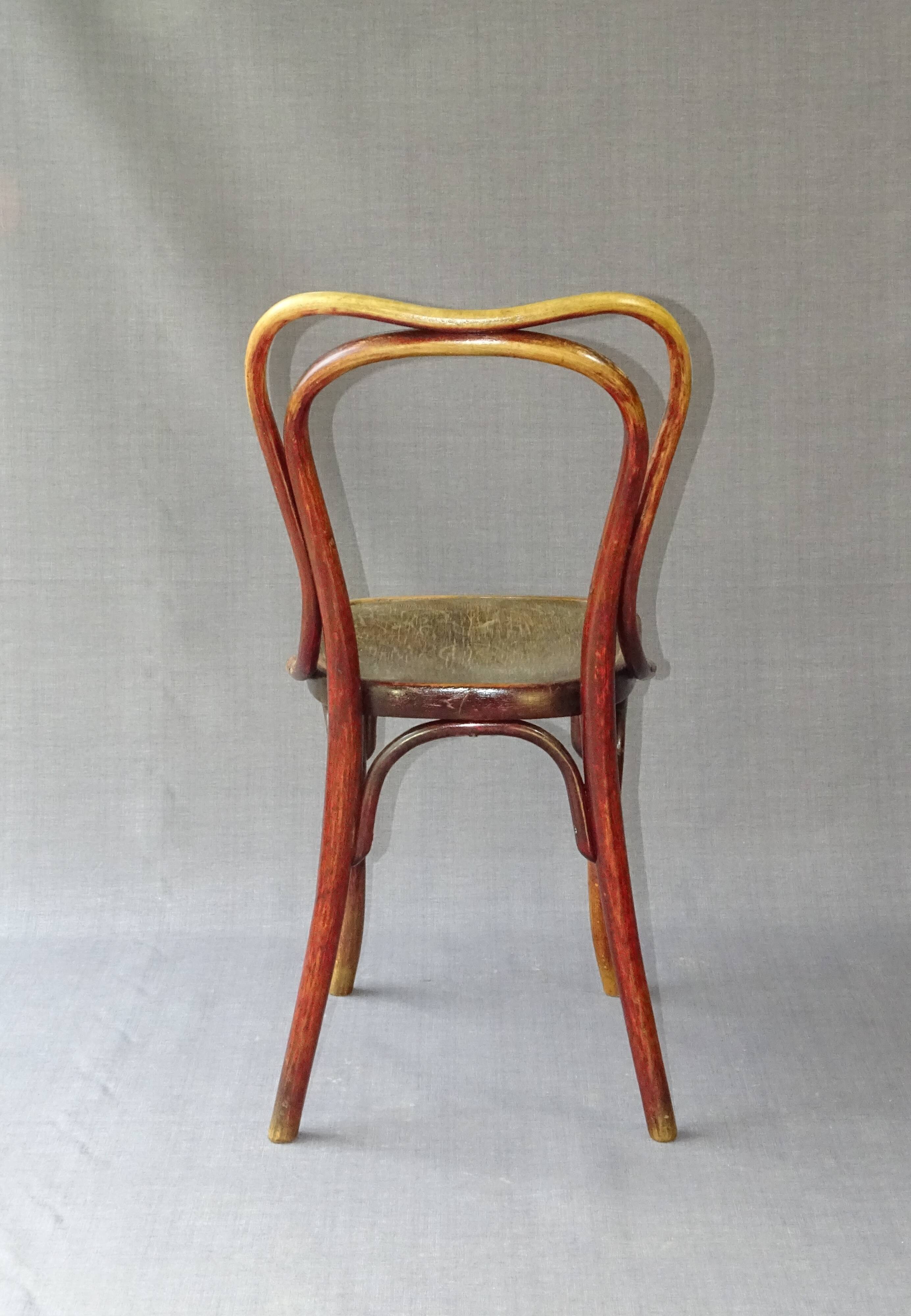 Chaise bistrot Thonet n°55 vers 1925 assise bois