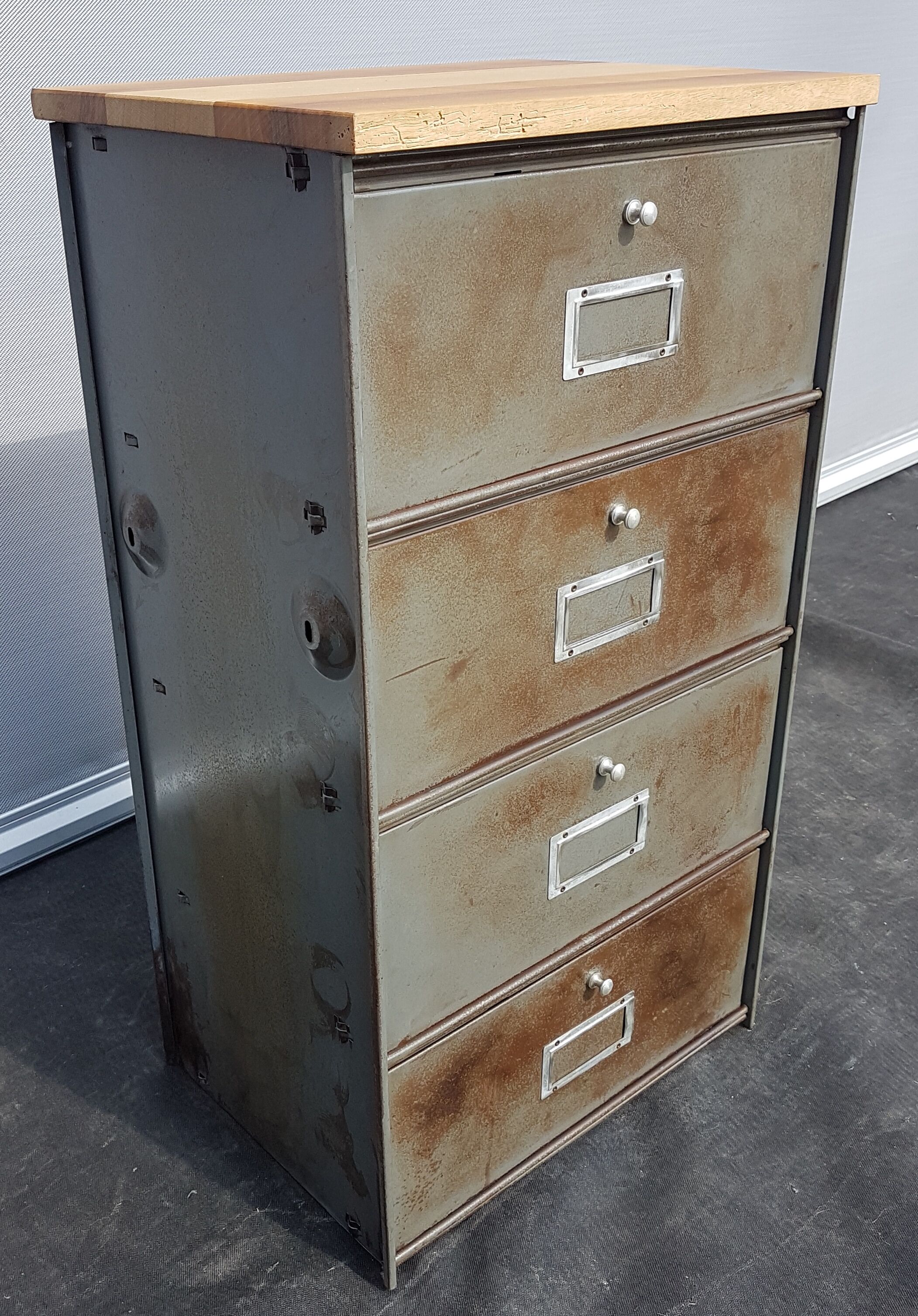 Furniture 4 valves Roneo set Zebra