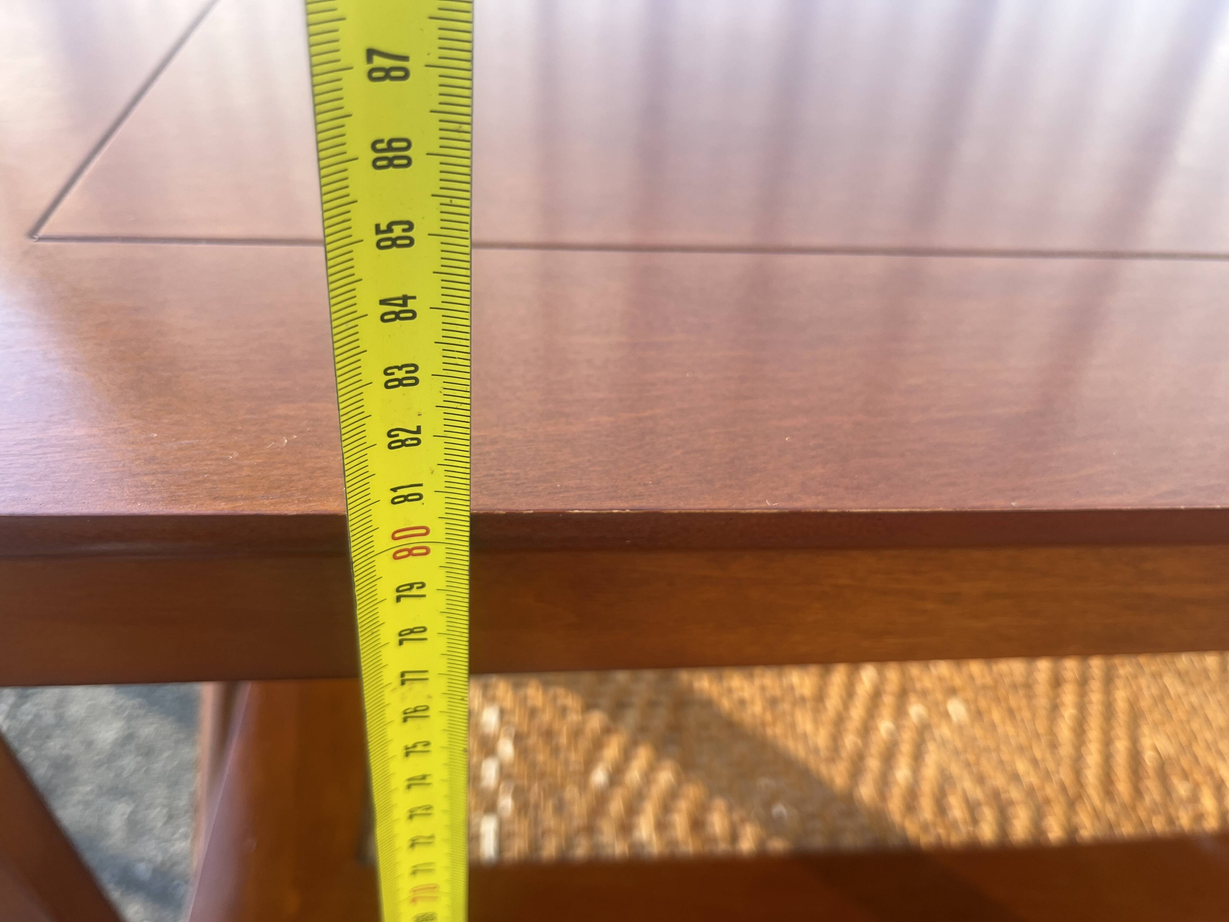 Console shelf in wood and wicker, colonial style.