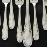 12 cake forks and a silver metal server.