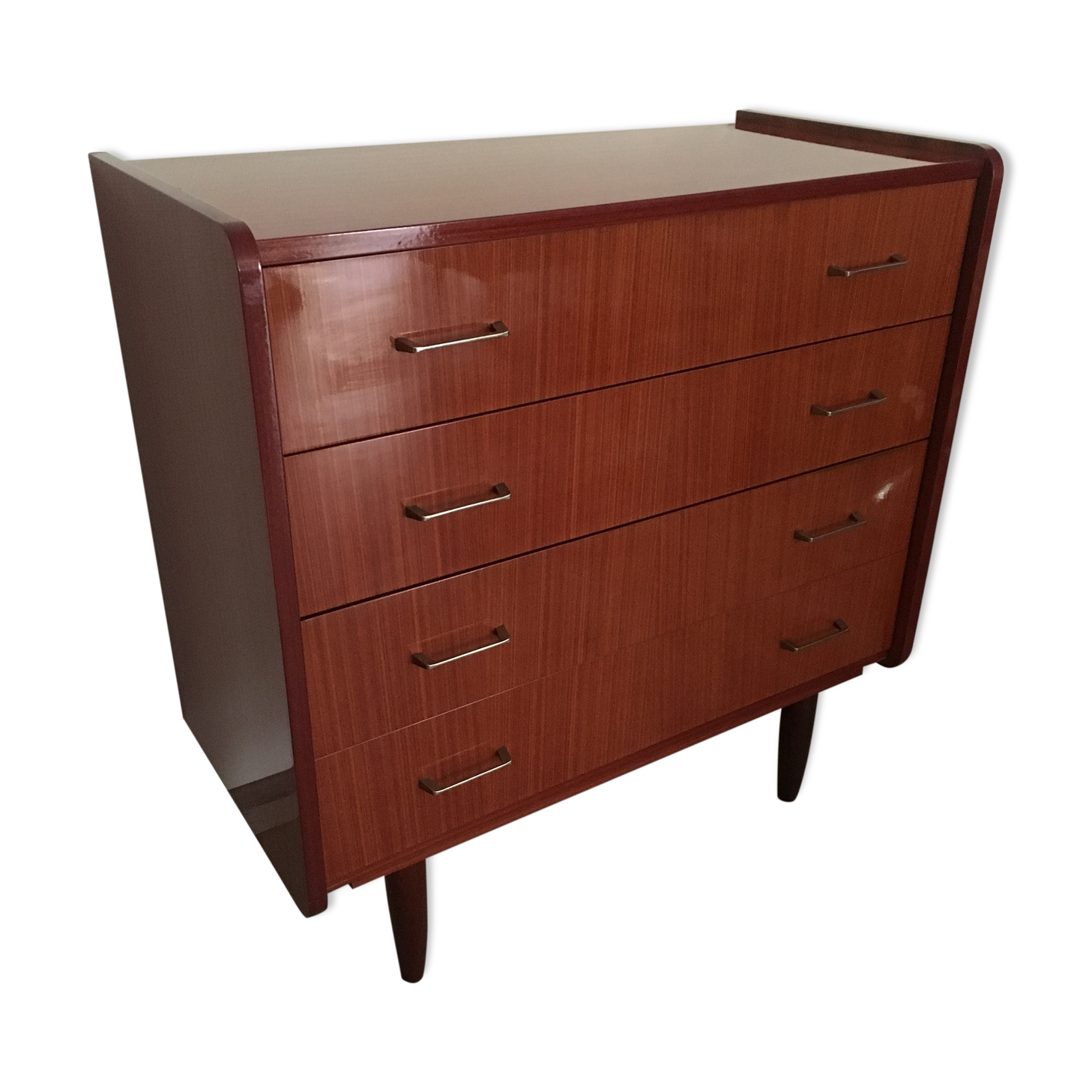 Commode vintage à pieds aiguilles