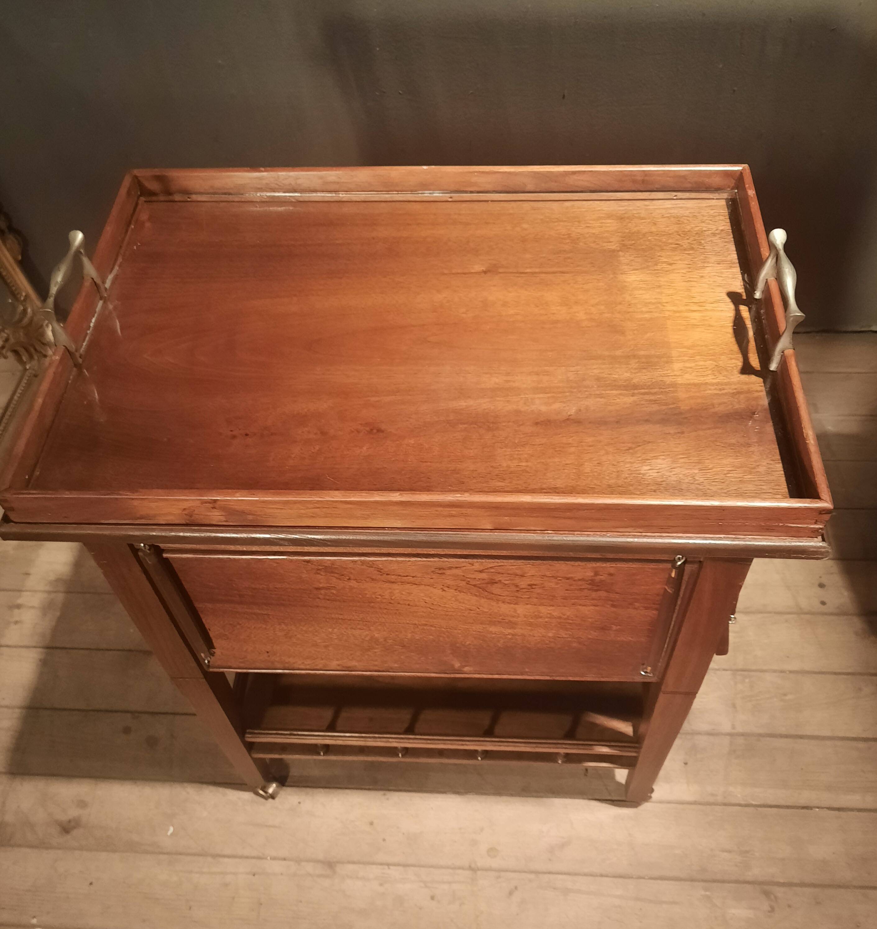 Sideboard with four drop-leaves