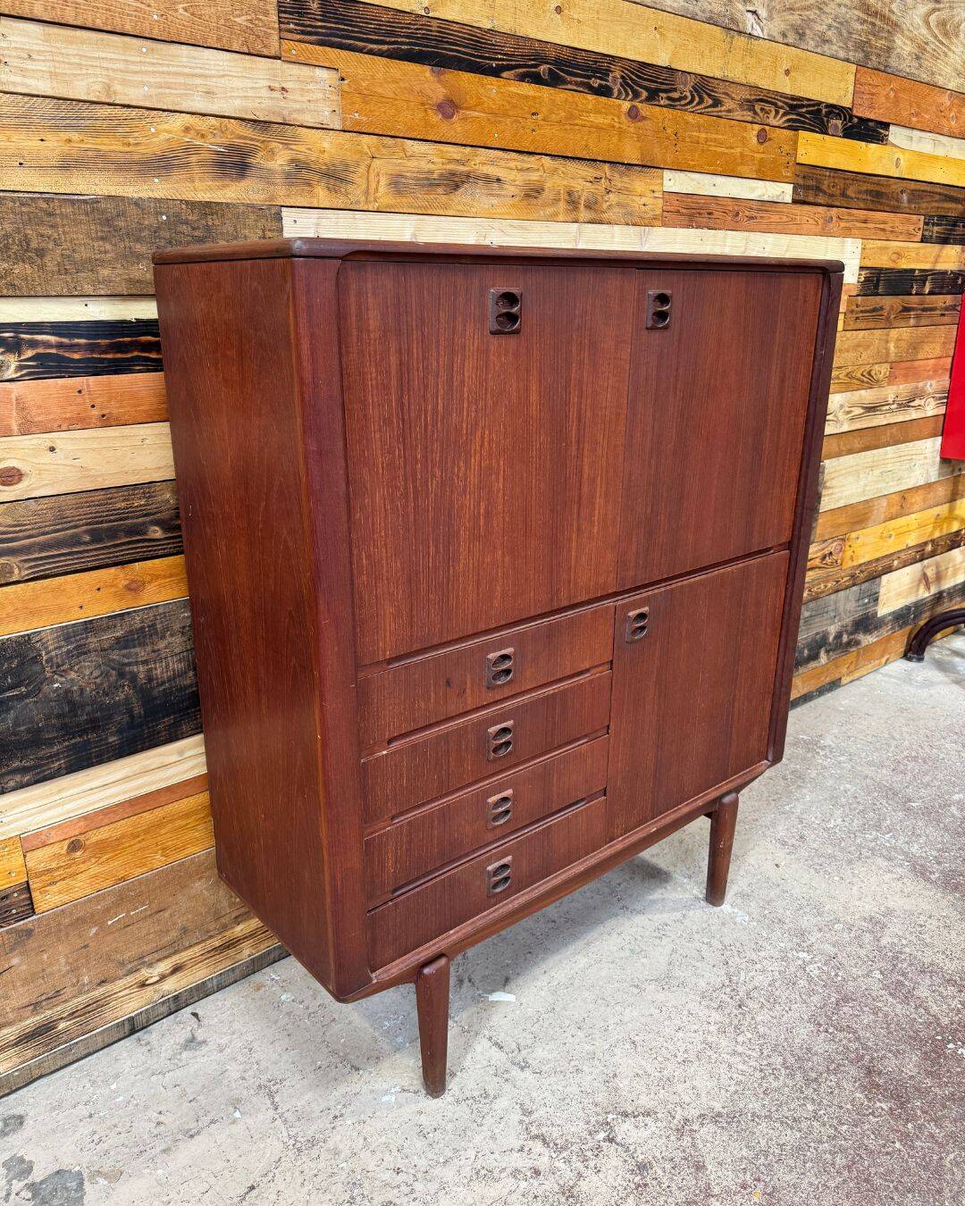 Scandinavian teak bar cabinet - 1960s