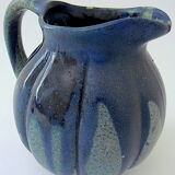 Pitcher in blue sandstone with blue drips, "melon" shape.
