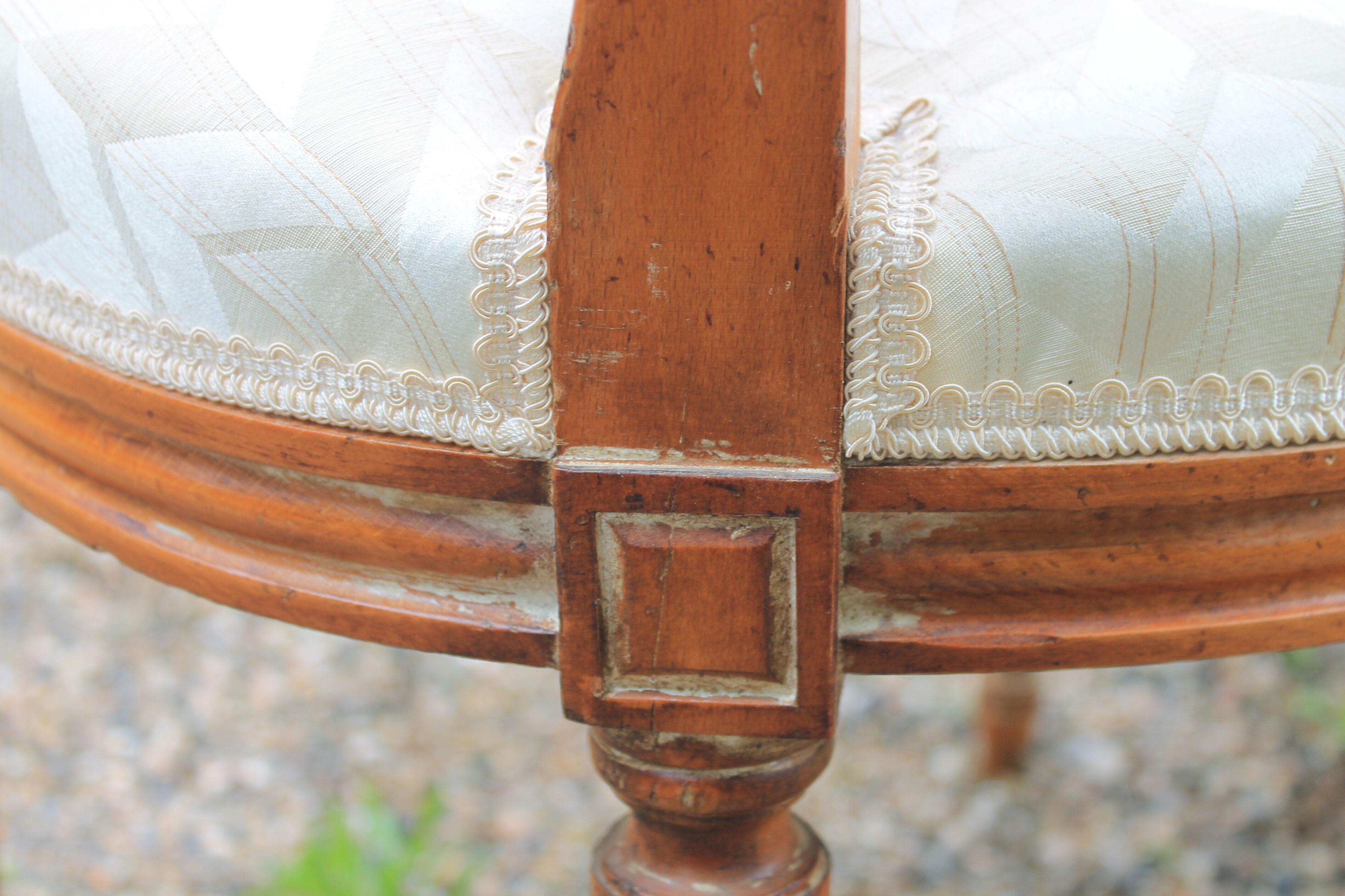 Set of 4 chairs Louis XVI