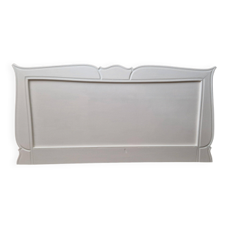 Large antique white wooden headboard, 190 cm wide.