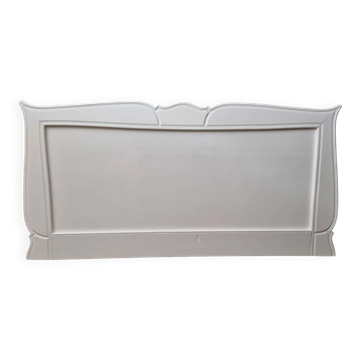 Large antique white wooden headboard, 190 cm wide.