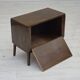 Années 1960, commode radio/TV danoise, bois de frêne laqué, porte en marqueterie de bois.