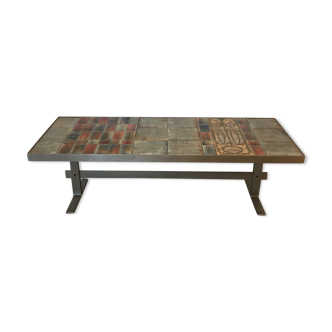 Ceramic coffee table
