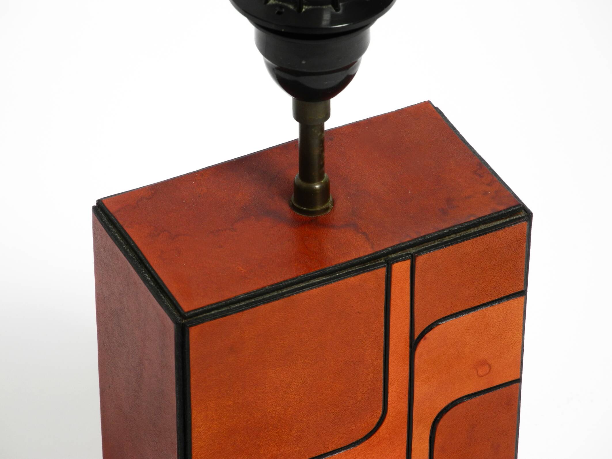 Italian 60s table lamp made of wood and leather with paper straw lampshade