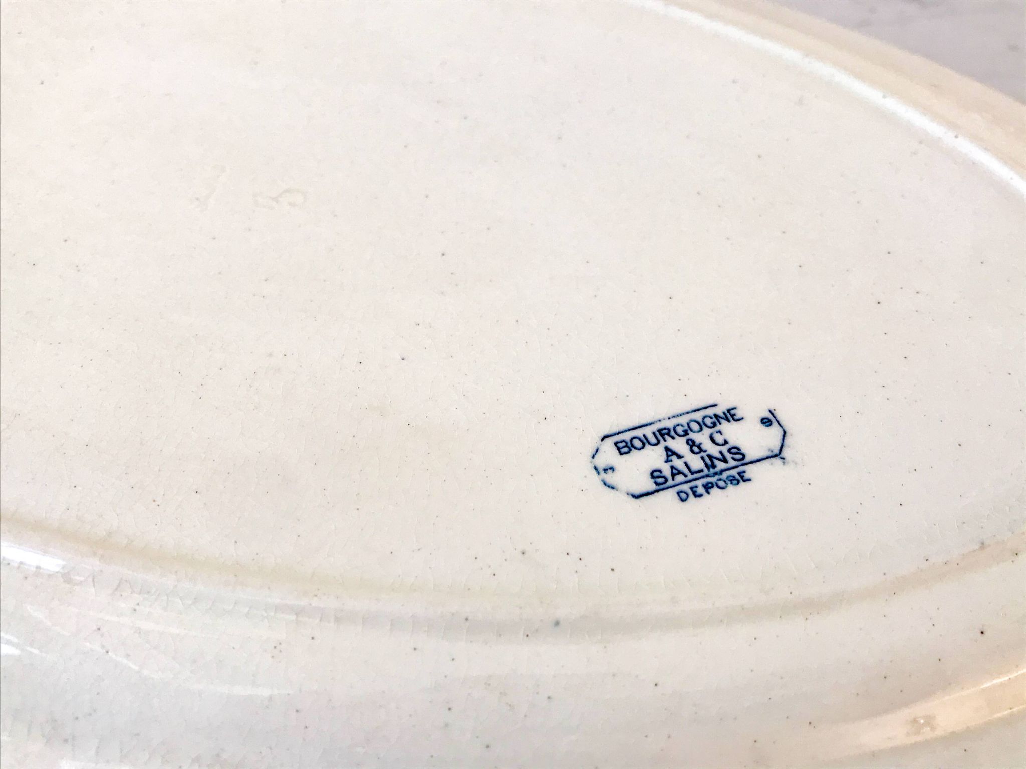 plat oval A&C Salins modèle Bourgogne fin XIXème