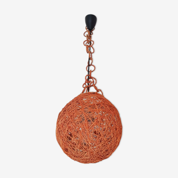 Suspension boule orange corde et rotin années 1970