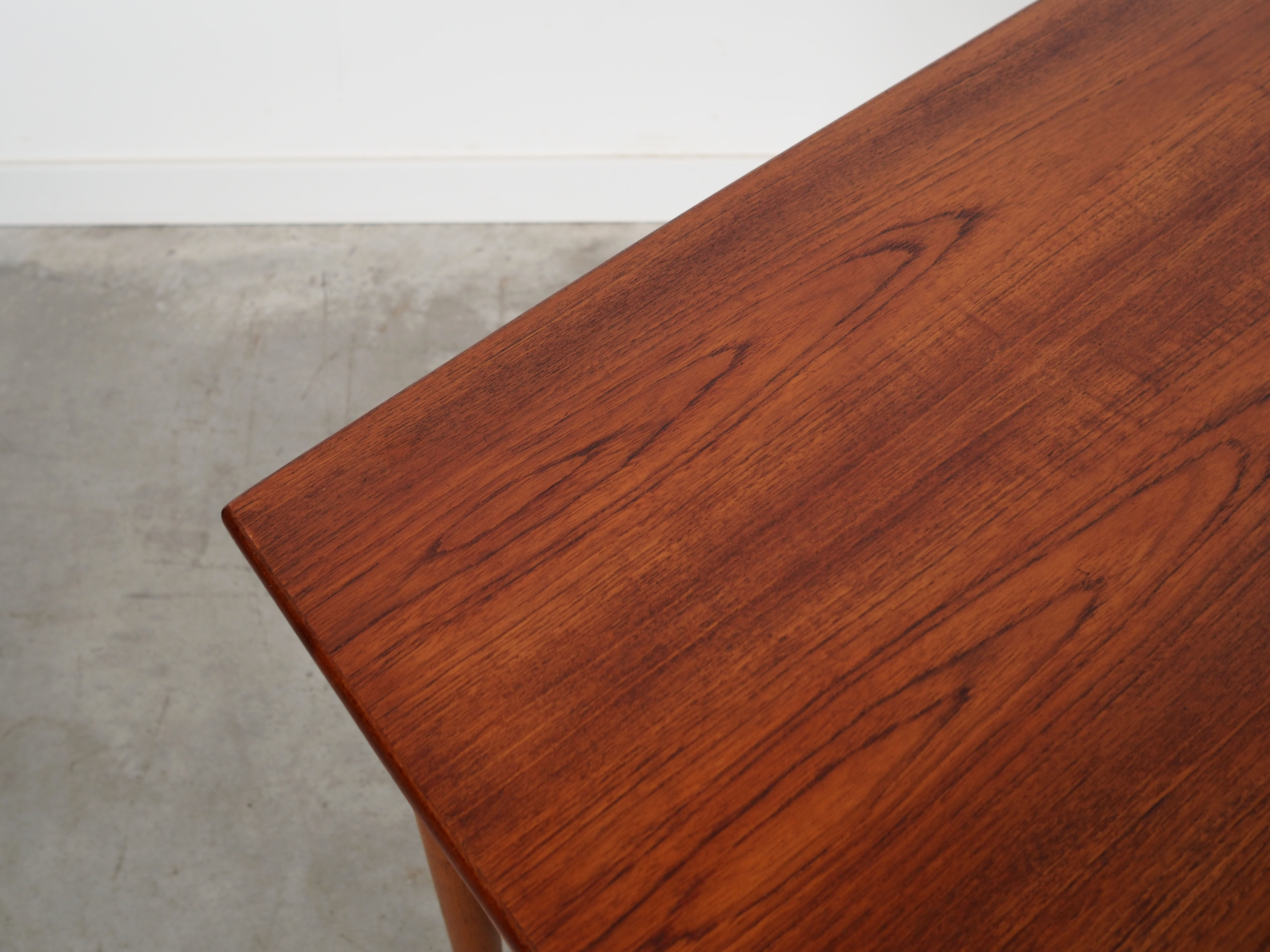 Teak table, danish design, 1970s, production: denmark