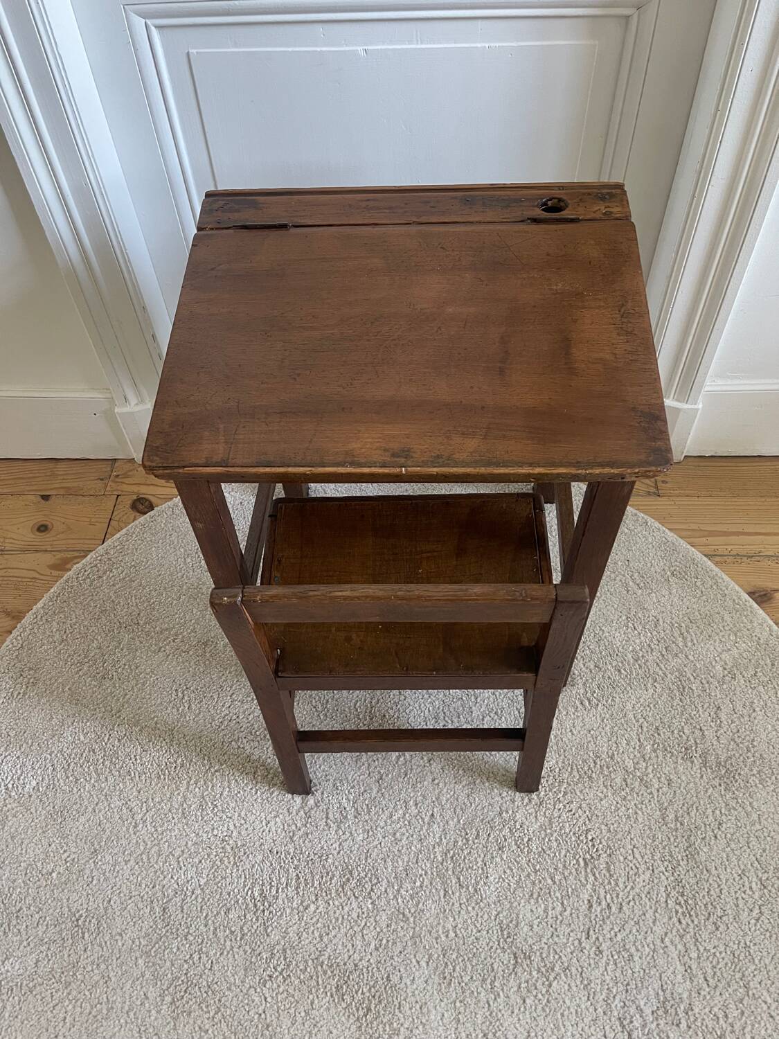 School desk and chair from the 1940s/50s.
