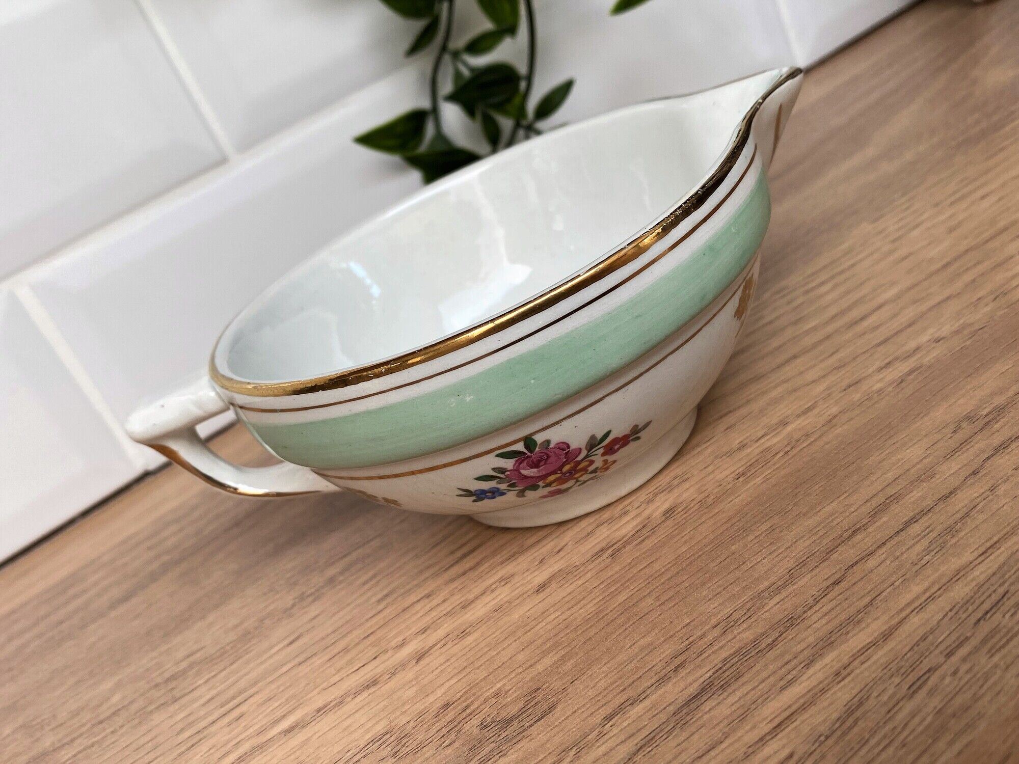 Saucière en demi-porcelaine L'Amandinoise