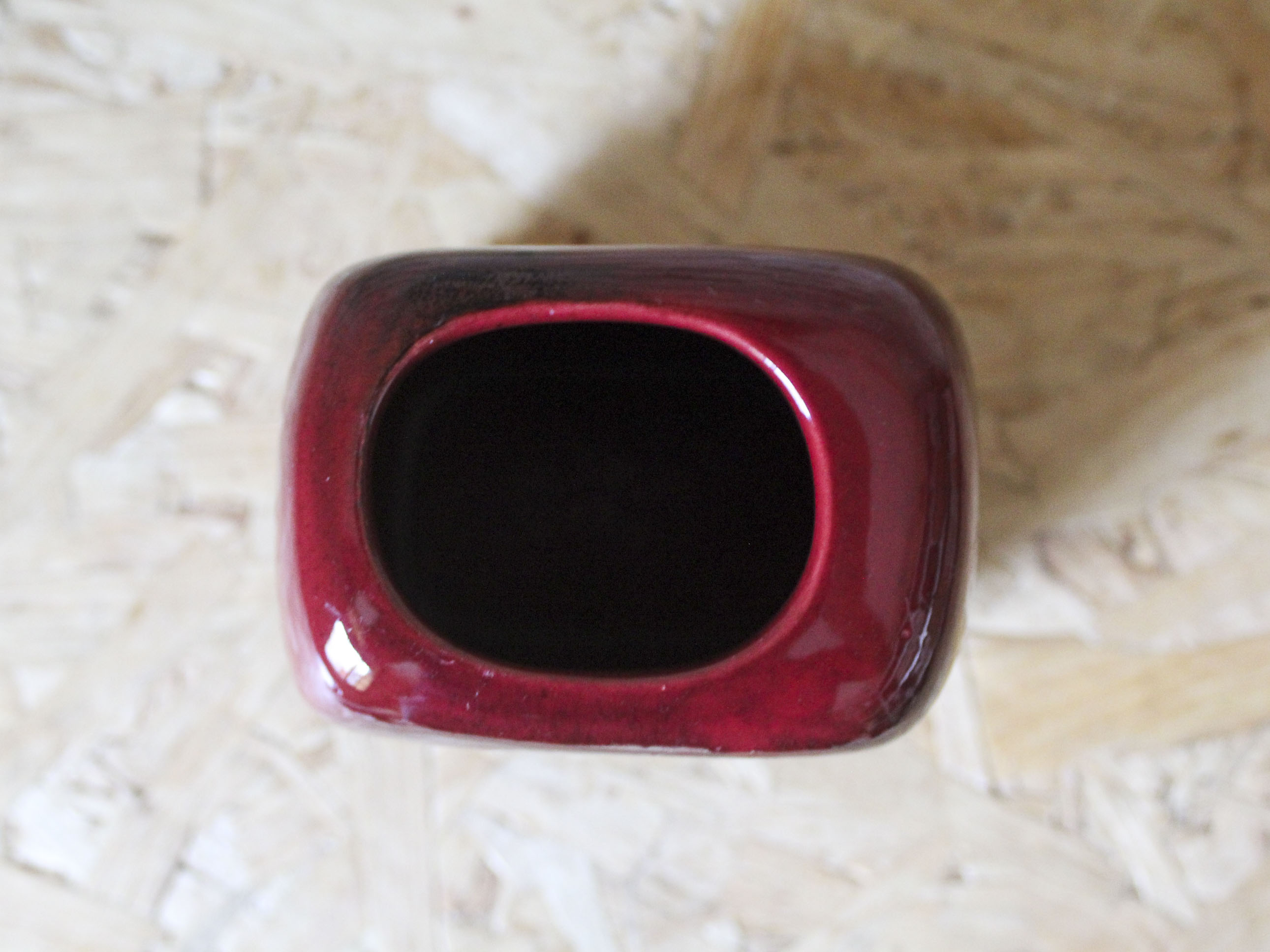 Ceramic vase "ox blood" by Max Idlas