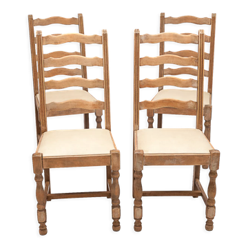 Set of 4 dining room chairs