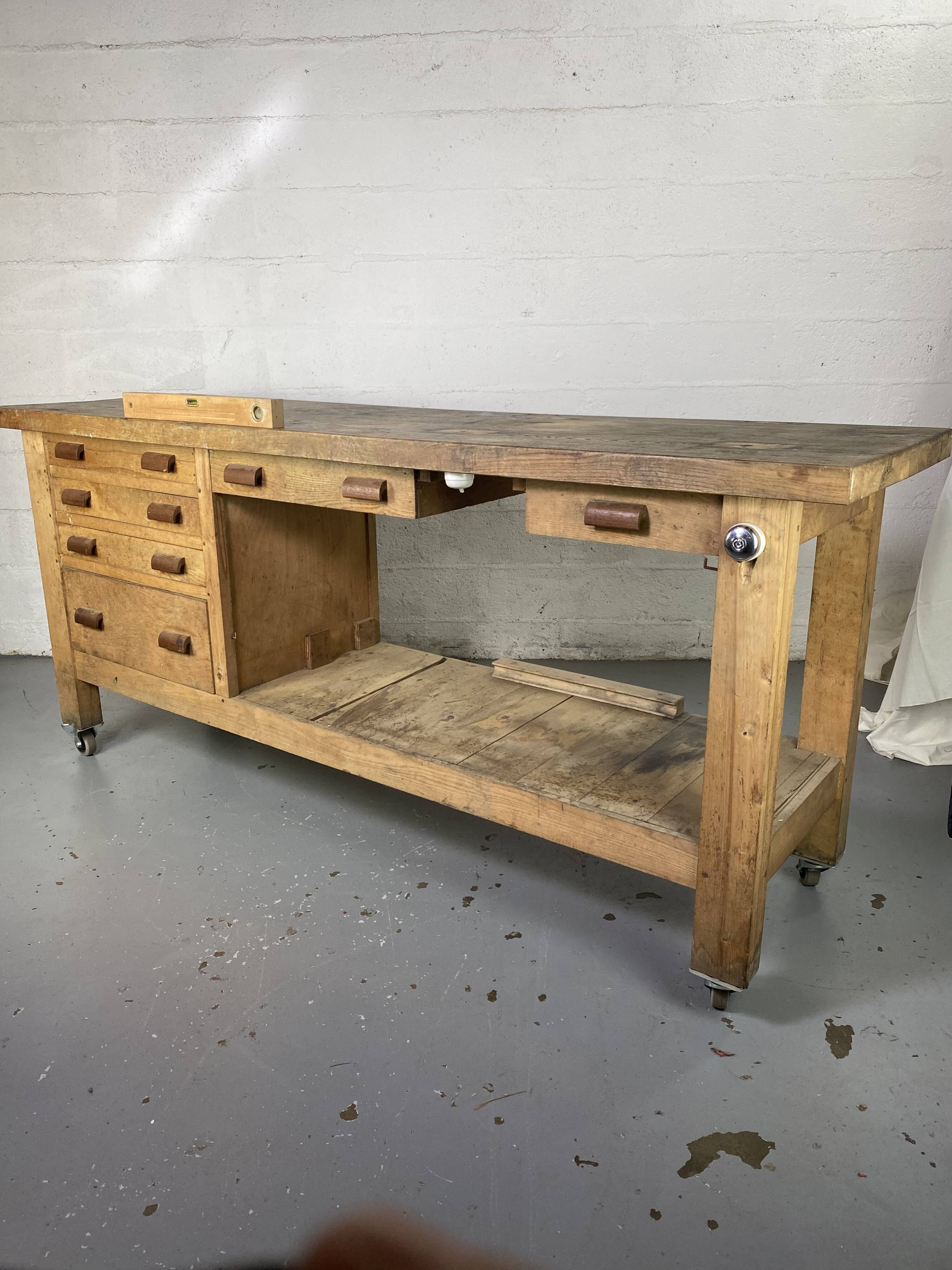 Workbench on wheels - 225 cm