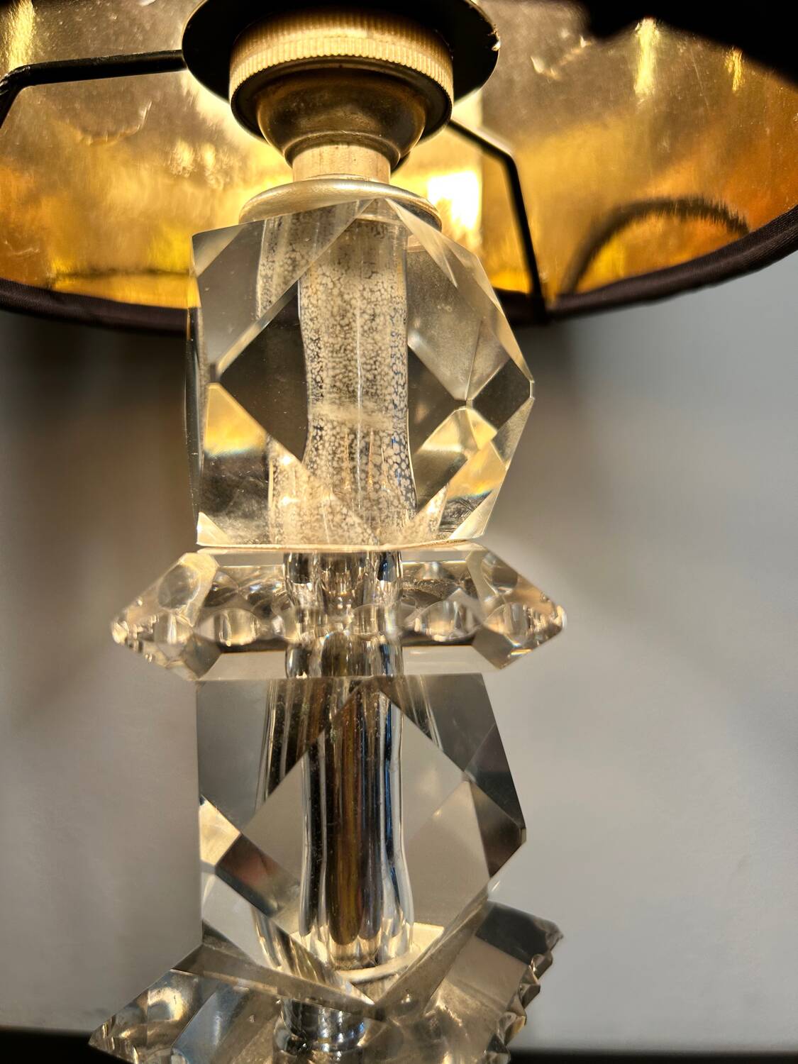 Art deco crystal lamp