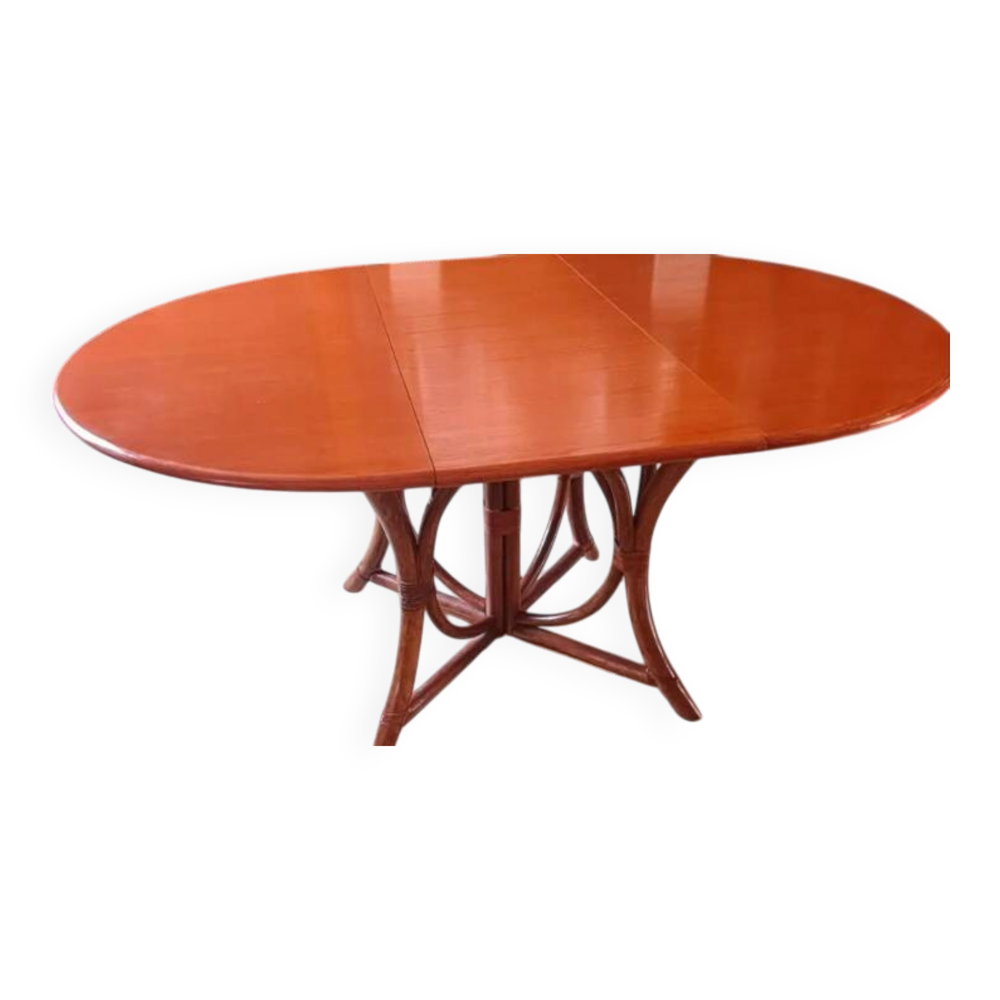 Belle table à manger bambou